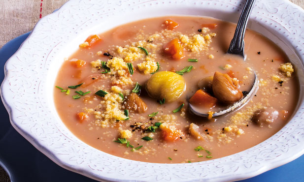 Sopa de castañas y calabaza